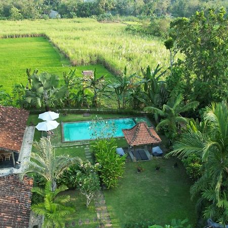 Hotel Blue Garden Yogyakarta à Bangunjiwo Extérieur photo