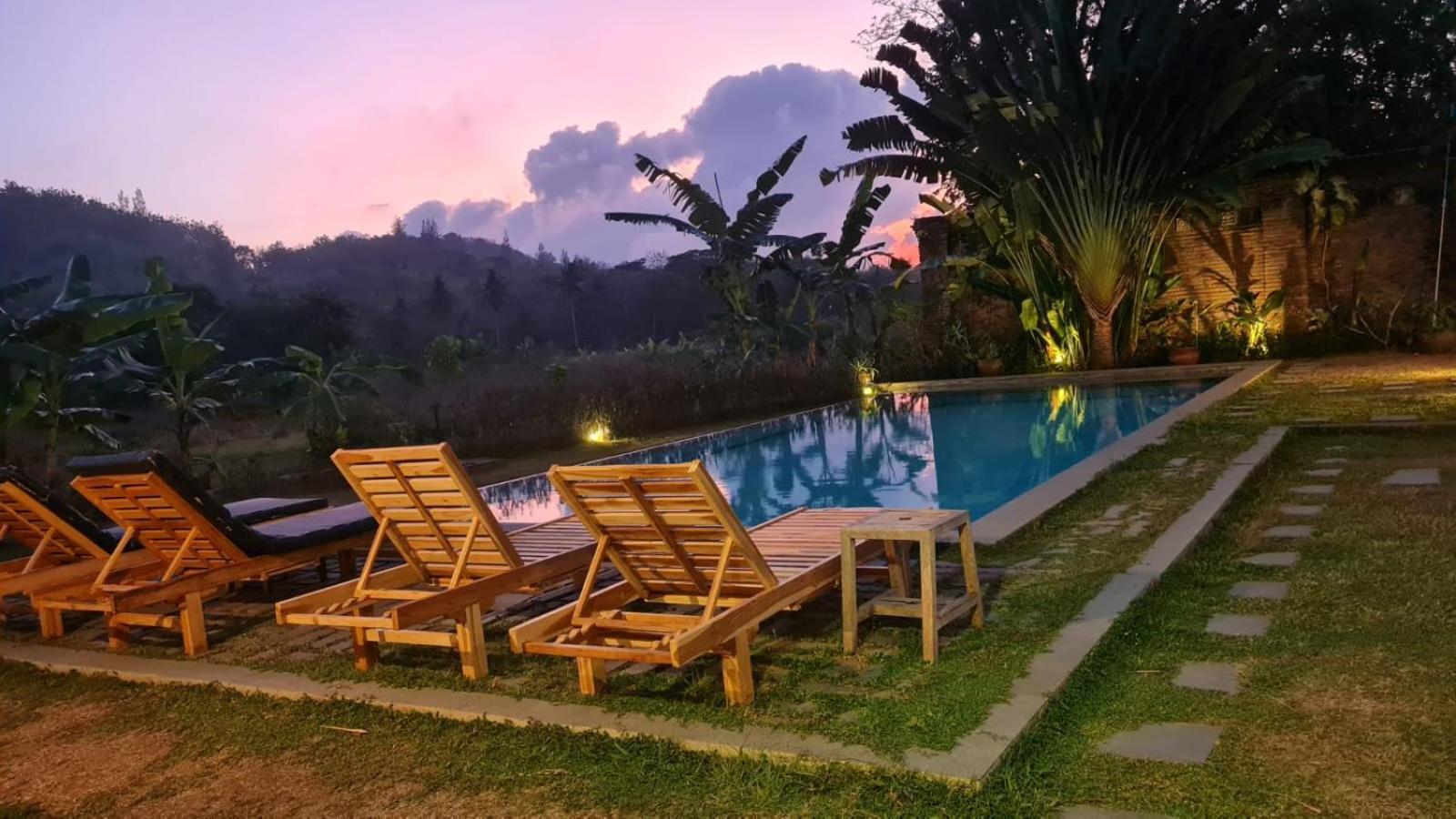 Hotel Blue Garden Yogyakarta à Bangunjiwo Extérieur photo