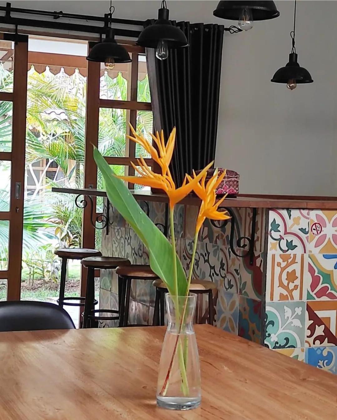 Hotel Blue Garden Yogyakarta à Bangunjiwo Extérieur photo