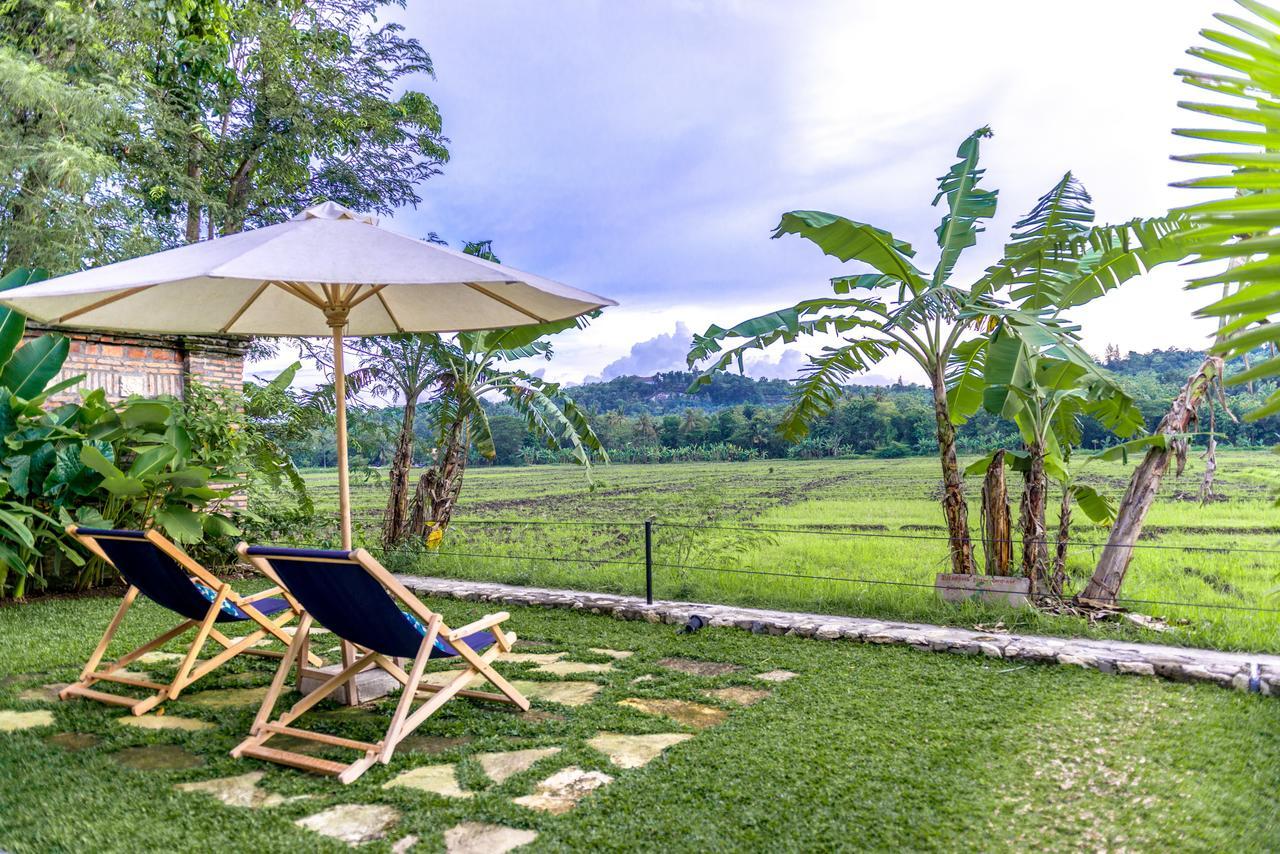 Hotel Blue Garden Yogyakarta à Bangunjiwo Extérieur photo