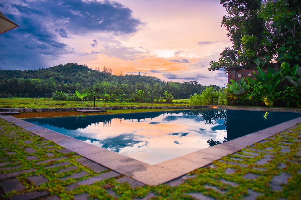 Hotel Blue Garden Yogyakarta à Bangunjiwo Extérieur photo